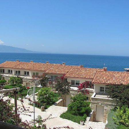 סרנדה Sea Breeze Apartment Bougainville Bay מראה חיצוני תמונה