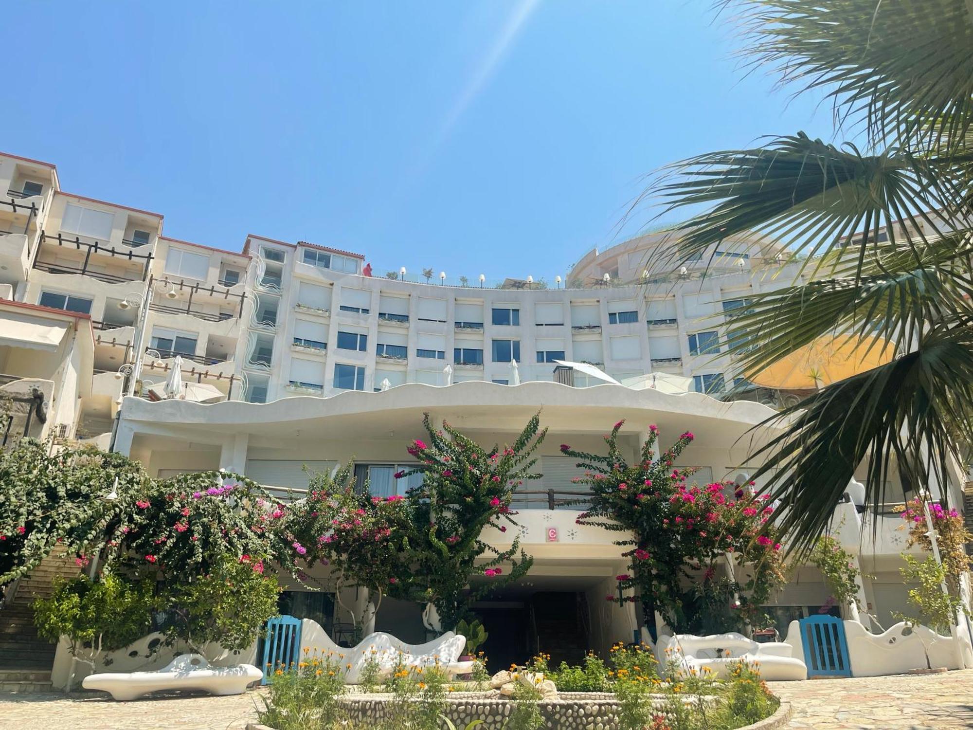סרנדה Sea Breeze Apartment Bougainville Bay מראה חיצוני תמונה