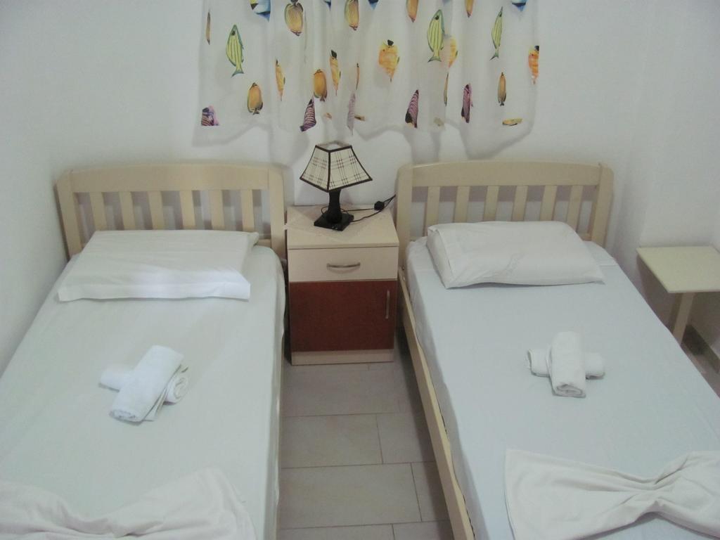 סרנדה Sea Breeze Apartment Bougainville Bay מראה חיצוני תמונה
